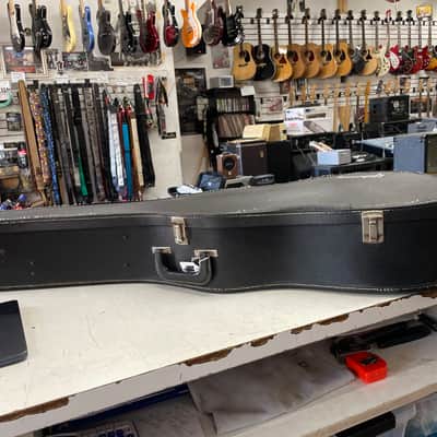 Gibson D Size chipboard case 1970,s - Black/red lining image 4