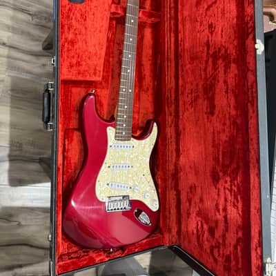 Fender American Hot Rod Roadhouse Stratocaster with Rosewood Fretboard 1997 - 2000 - Candy Apple Red image 2