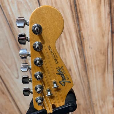 Fender Stratocaster Elite BLK 1983 + Case (Usado) image 10