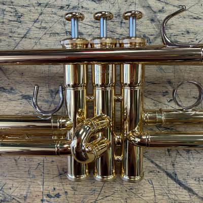 Used Yamaha YTR-6335RC Commercial Professional Bb Trumpet with Case image 4