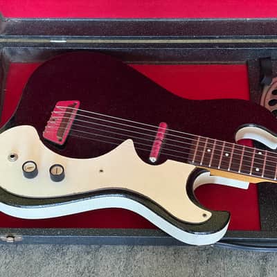Vintage 1960s Silvertone 1448 Amp-In-Case Guitar – Original Tube Amp Complete Set Fully Working 1448 With Case Amp Black image 4