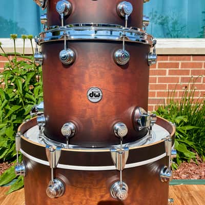 DW Collector's Series Pure Exotic Oak 4pc Drum Set Candy Black Burst Over Giant Quilted Sapele 22/12/13/15 image 5