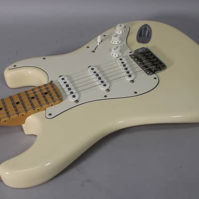 2017 Fender American Special Stratocaster Olympic White w/Gig Bag image 8