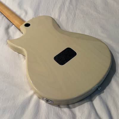2007 Taylor SB1 Classic - Made in USA - Aged Translucent White - Free Pro Setup - Weighs only 7.5 lbs image 10