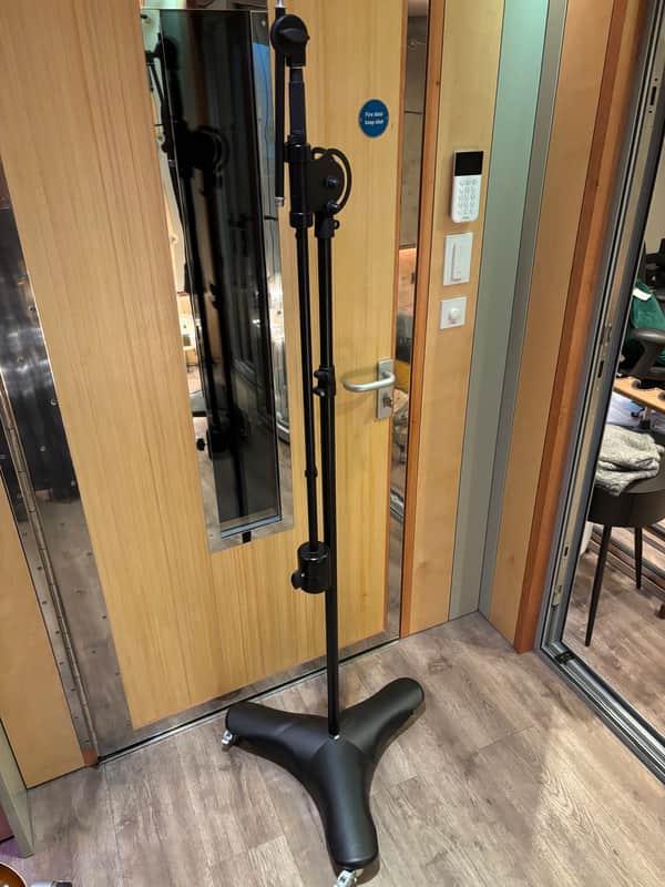 K&M 21430 Mobile Overhead Stand image 1