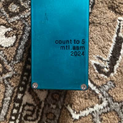 Montreal Assembly Count to 5 Delay - Transparent Turquoise image 5