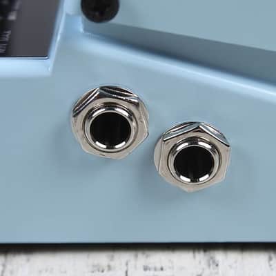 Boss CE-5 Stereo Chorus Ensemble Pedal Electric Guitar Chorus Effects Pedal image 17