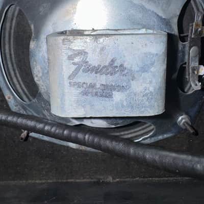 Fender Vibro Champ 6-Watt 1x8 Guitar Combo - Silverface image 6
