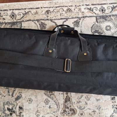 Trombone padded gig bag - black canvas with adjustable shoulder strap image 2