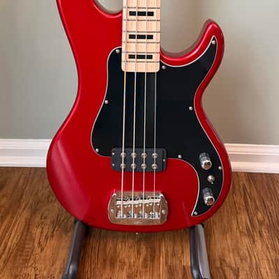 G&L Tribute Kiloton Bass with Hard Case image 3