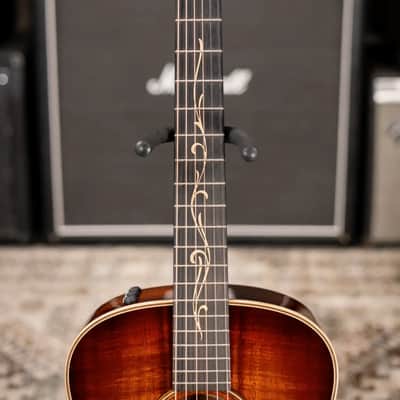 Taylor K21e Grand Theater Acoustic/Electric Guitar with AeroCase image 4