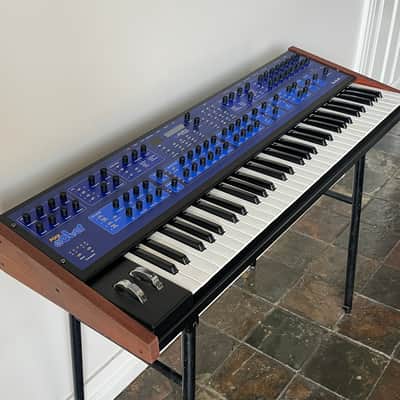 Dave Smith Instruments Poly Evolver 61-Key 4-Voice Polyphonic Synthesizer 2005 - 2011 - Blue with Wood Sides image 8