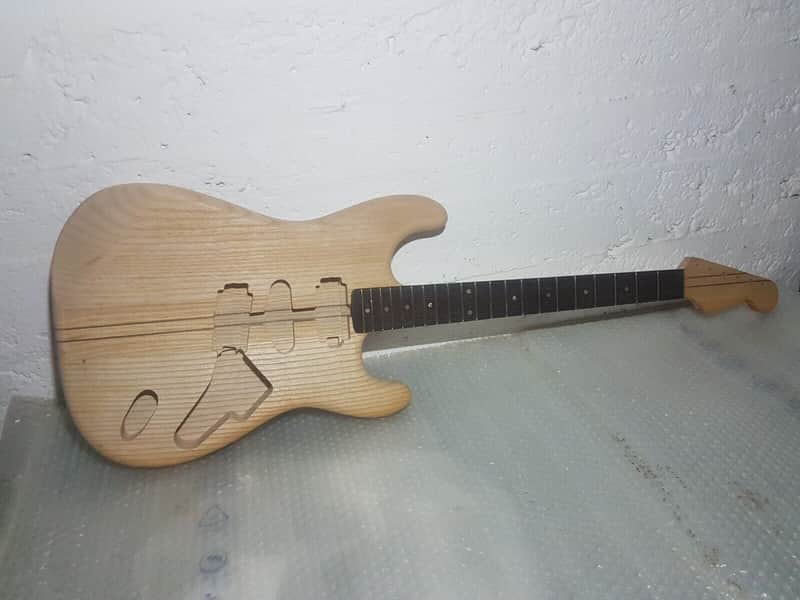 80's NECK THROUGH SWAMP ASH BODY DESIGN STR*T - made in GERMANY image 1