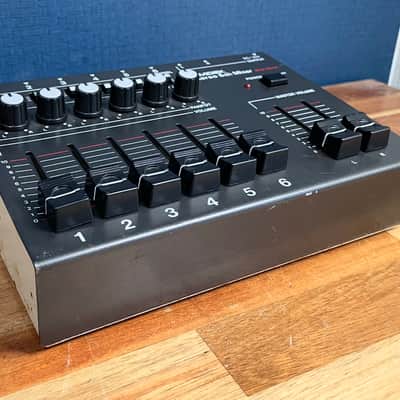 Amdek MXK-600A (Roland) 6 channel stereo mixer- Sweet size and tons of control image 2