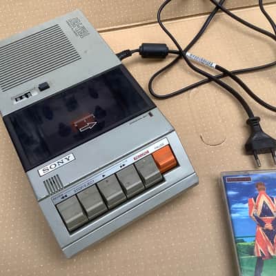 Sony Vintage Sony TCM-737 vintage Cassette tape - Corder / Battery Tape Recorder Player image 9