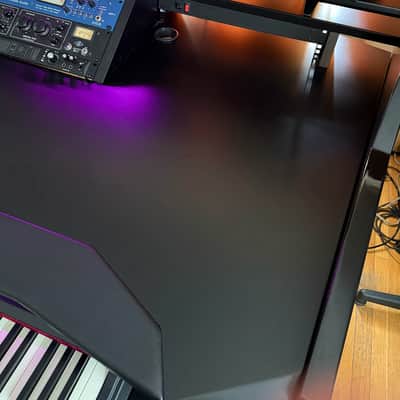 studio desk Dominator Series Workstation 2020's - Black High Gloss image 9