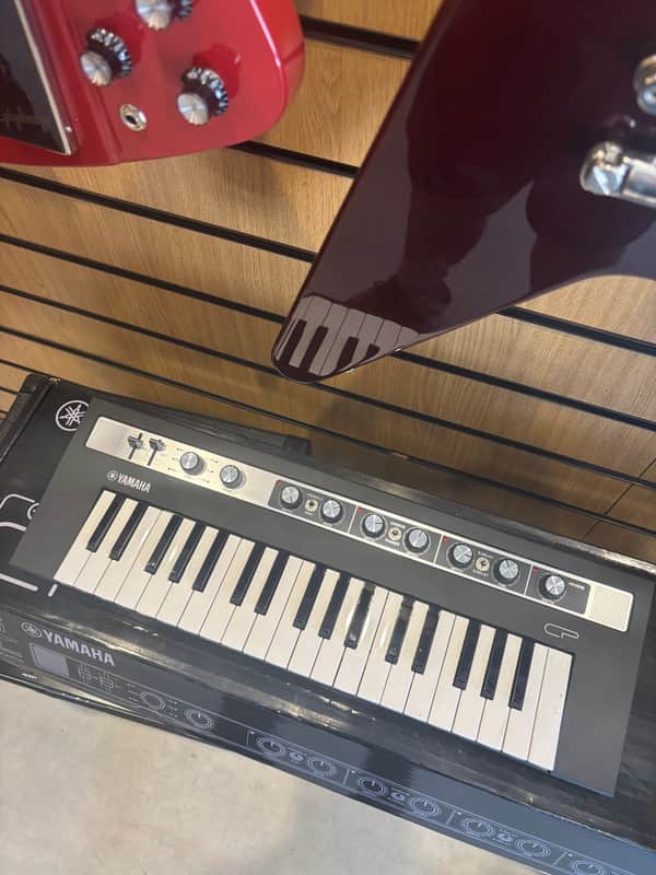 Yamaha Reface CP Mini Mobile Keyboard