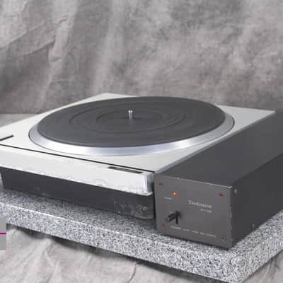 Technics SP-10 MK2A Direct Drive Turntable w/ SH-10E Power Unit in Good Condition image 2