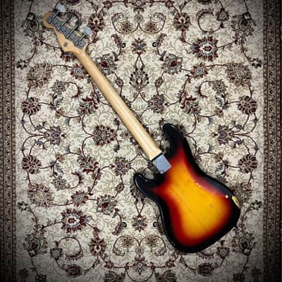 1964 Fender Precision Bass in amazing condition with original case and candy image 5