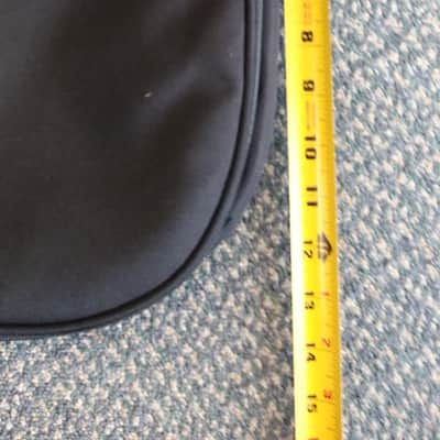Yamaha Soft Gig Bag For Yamaha APXT2 3/4 Acoustic-Electric Guitar - Black image 3