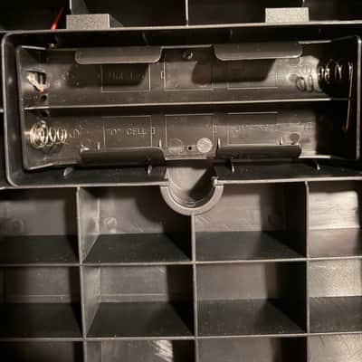SKB Footnote pedal board with speaker image 3
