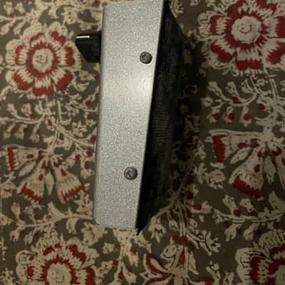 Immagine (Mint Without Box) Fredric Effects Bug Crusher (Analogue Sample Rate Reducer) 2000 - Silver - 2