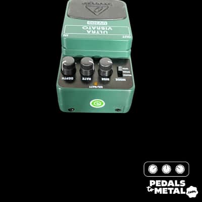 Behringer UV300 Ultra Vibrato Pedal-x13569 image 3