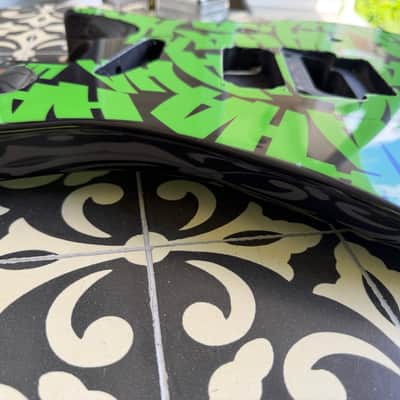 Hamer Californian Body - Black And Green Graphic image 6