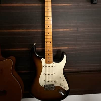 Fender Eric Johnson Signature Stratocaster 2020 - Present - 2-Color Sunburst image 1