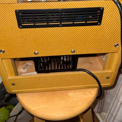 Fender '57 Custom Champ 2-Channel 5-Watt 1x8" Guitar Combo 2016 - Present - Lacquered Tweed image 3
