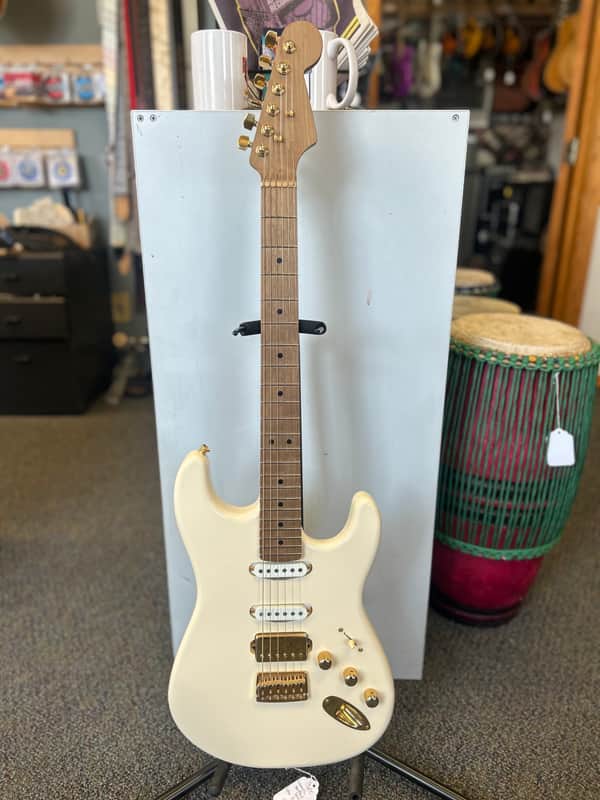 Warmoth Strat - Off White image 1