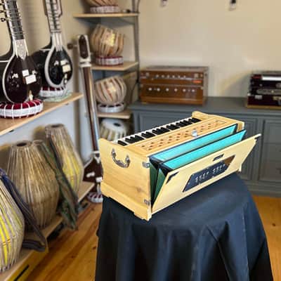 Aarohi S39 Harmonium image 4