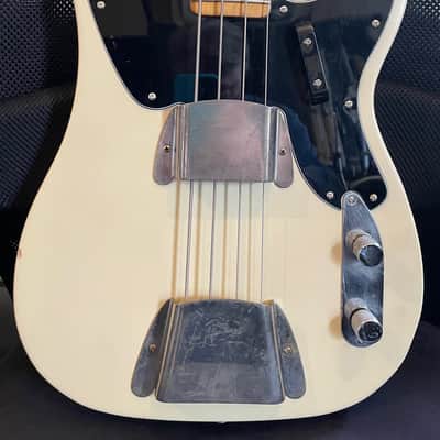 Fender Telecaster Bass 1968 Blonde old refin image 3