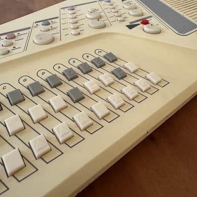 Suzuki Omnichord OM-300M (Factory MIDI) – Recently Serviced image 4