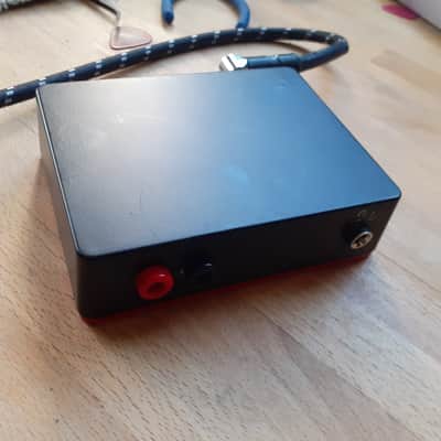 Immagine Queen Brian May deacy amp with record mode - 3