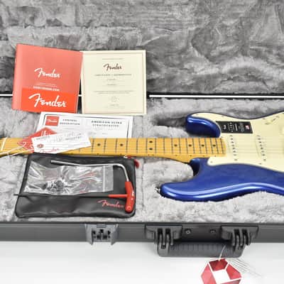 Fender American Ultra Stratocaster with Maple Fretboard Cobra Blue image 17