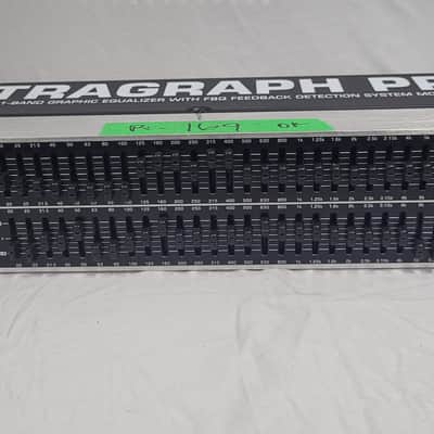 Behringer ULTRA GRAGH PRO FBQ 3102 image 1