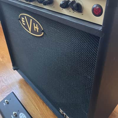 EVH 5150 III S EL34 3-Channel 50-Watt 1x12" Guitar Combo 2019 - Present - Black image 2