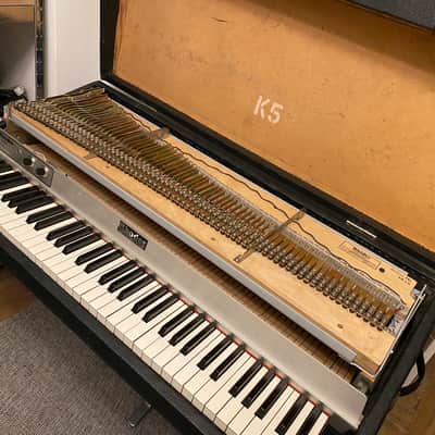 Fender Rhodes Mk.1 1978 w/ Lid + Flight Case. Free S England Delivery image 4