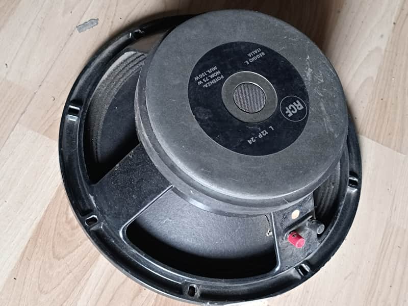 12" 300W 8 ohm RCF L12P 24 70s - Black image 1