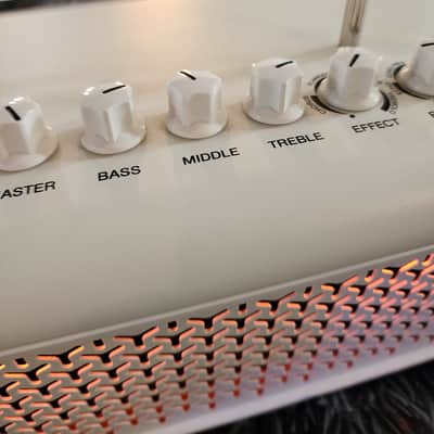 Yamaha TRHII30 2022 - White image 8