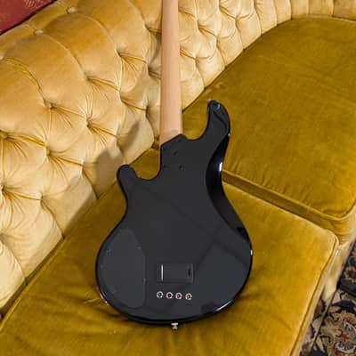 Lakland Skyline Series 44-02 Deluxe 2024 - Three Tone Sunburst image 13