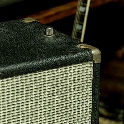 Vintage Fender Silverface 2x12” 16 Ohm 80 Watt Guitar Cabinet w/ Jensen/Celestion Speakers and Ska/Punk Pedigree image 6