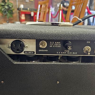 Vintage Fender Twin Reverb 1971 - Silver Face image 9