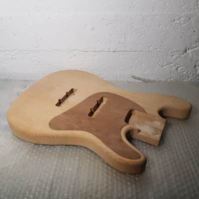 CUSTOM SWAMP ASH BASS BODY image 7