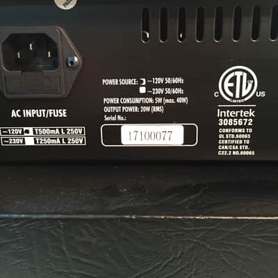 Crossroads 20 Watt RMS Acoustic Guitar Amplifier-8" Speaker-Overdrive/Reverb/Chorus image 4