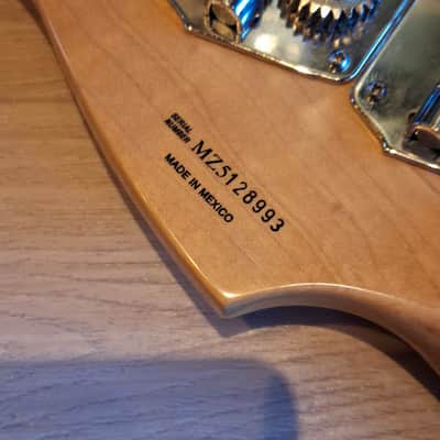 Fender Classic Series '50s Precision Bass - Fiesta Red image 13