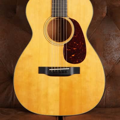 Martin 0-18 image 2