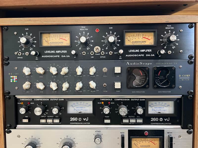 AudioScape Engineering Co. DC-101 D-COMP 2-Channel Limiter / Compressor 2018 - 2021 - Green image 1