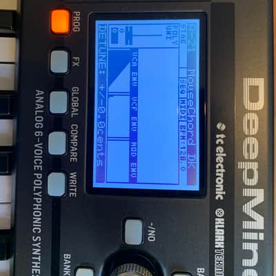 Behringer DeepMind 6 37-Key 6-Voice Polyphonic Analog Synth 2017 - Present - Black - Boxed+Manual+Power image 7